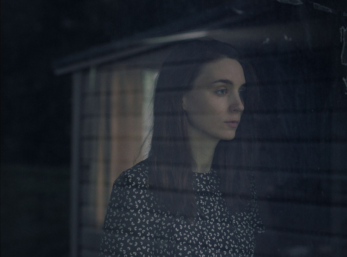 Movie review ‘A Ghost Story’ is almost willfully opaque News, Sports
